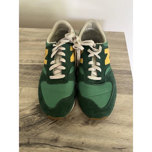 NEW BALANCE - 420GVD - GREEN YELLOW BLUE- SIZE 9.5 Lace up Sneakers EUC